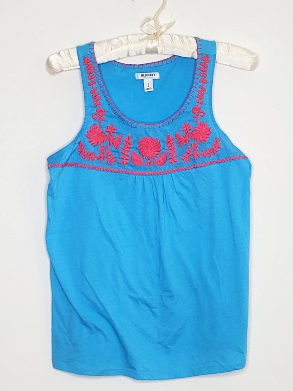 Pool Blue Top with Embroidered Floral Detail in Fuchsia Size S